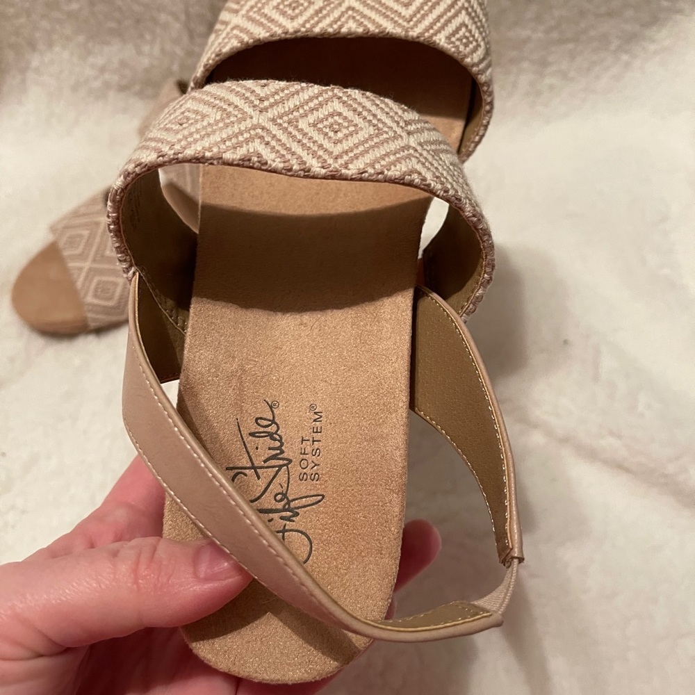 Life Stride Beige Patterned Wedge Sandals with Elastic Slingback - Picture 5 of 11